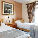 Yellowrush - Yellowtop Country Park - Hot Tub - Yorkshire Villa