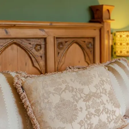 Villa Yellowrush @ Yellowtop *