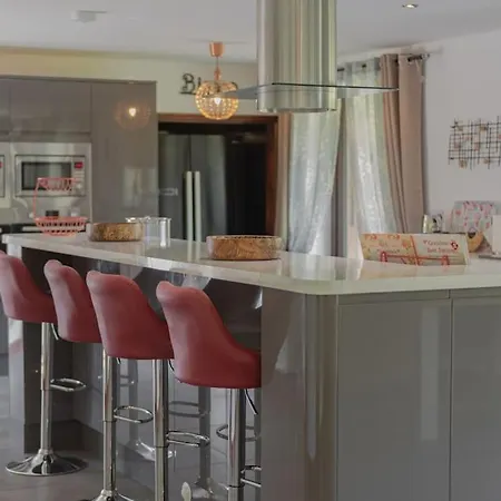 Yellowrush @ Yellowtop Villa