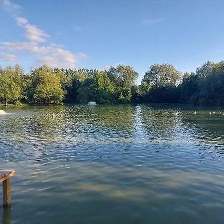 Yellowrush - Yellowtop Country Park - Hot Tub - Yorkshire Селби