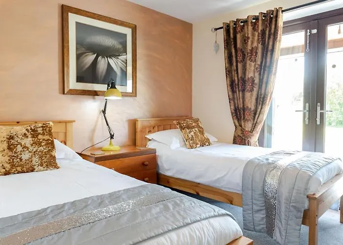 Yellowrush - Yellowtop Country Park - Hot Tub - Yorkshire Villa