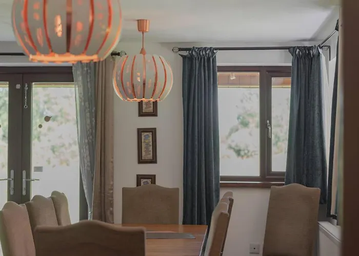 Yellowrush - Yellowtop Country Park - Hot Tub - Yorkshire Villa