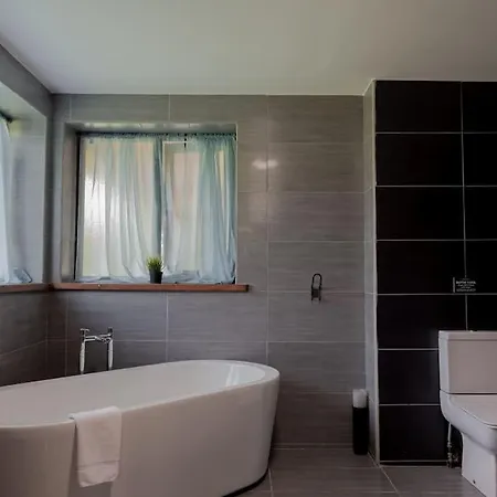 Yellowrush - Yellowtop Country Park - Hot Tub - Yorkshire Villa *