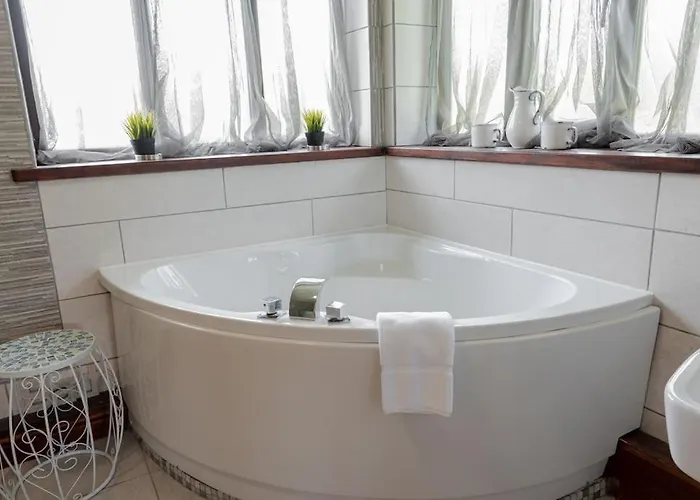 Yellowrush - Yellowtop Country Park - Hot Tub - Yorkshire Villa *