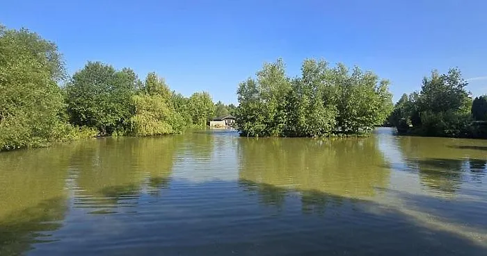 Yellowrush - Yellowtop Country Park - Hot Tub - Yorkshire Villa Selby